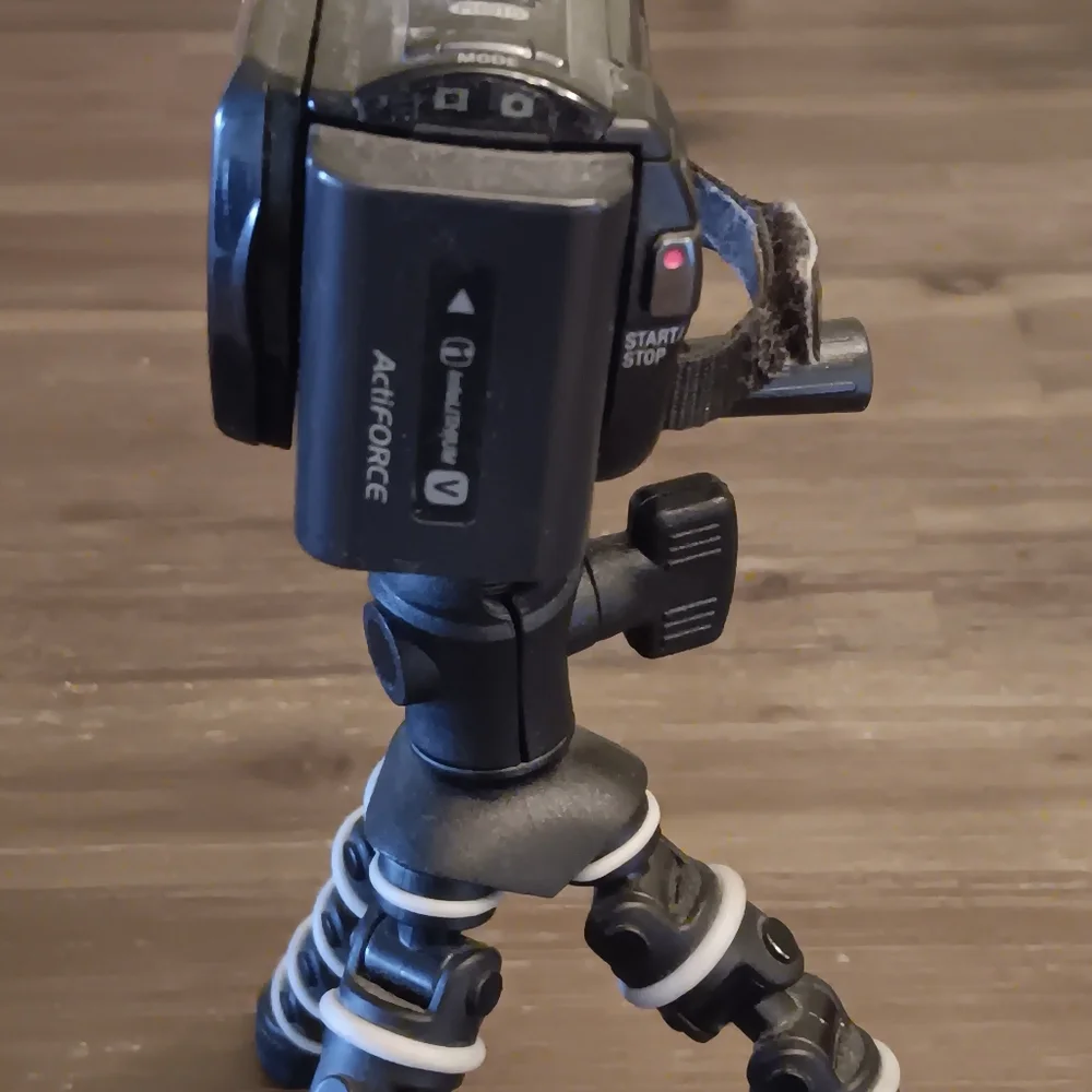 Sony handycam Black Camera with Flexible Tripod